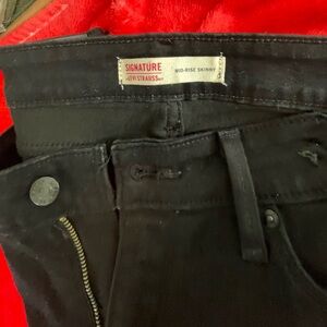 Signature by Levi Strauss Women's Black Skinny Leg Jeans